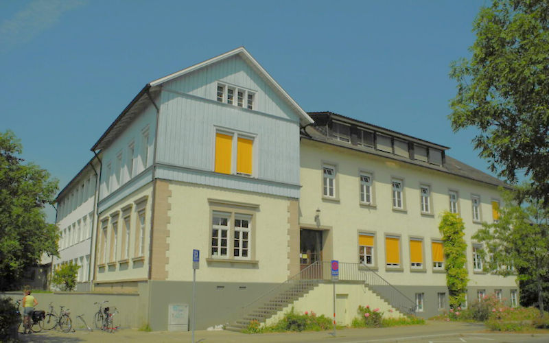 Schulgebäude der Grundschule Allmannsdorf